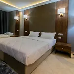 Deluxe & Executive Spa By Rafaelo